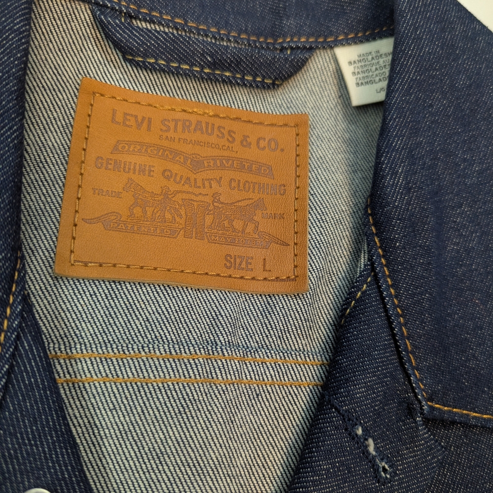 Levi's Dark Blue Denim Jacket - Picture 2 of 2